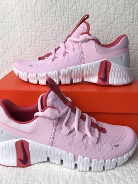 Nike Free Metcon 5 Training Shoes Women’s SZ 6 Pink Foam DV3950-603